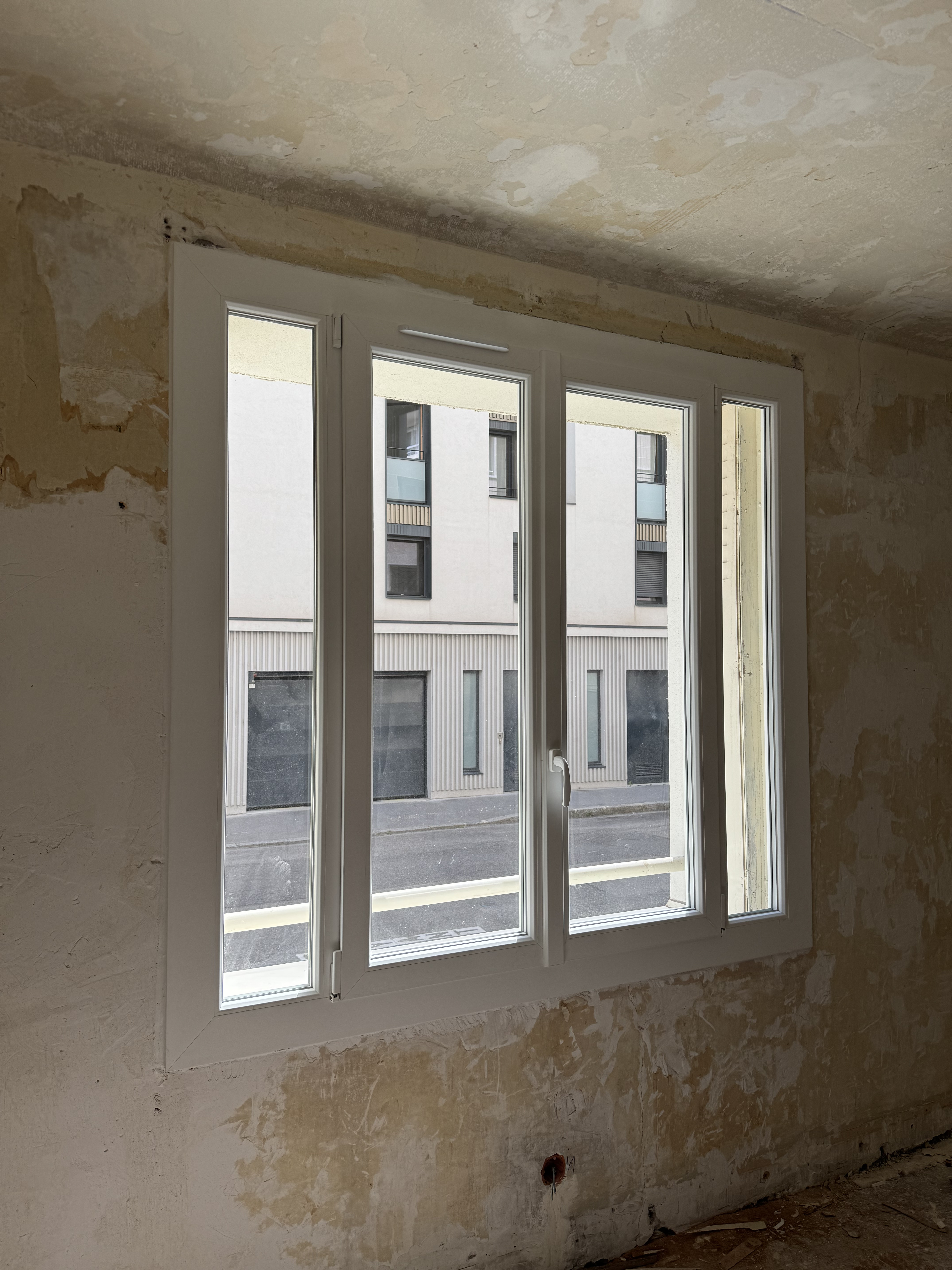 Fenêtre 1 après pose PVC — SPM Villeurbanne